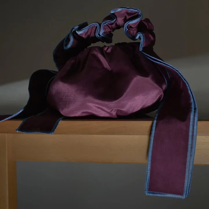 Juslin Maunula - Scrunchie Sac