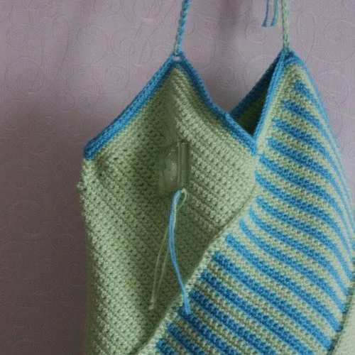 Sac bandoulière vintage en crochet , deux couleurs anis et turquoise