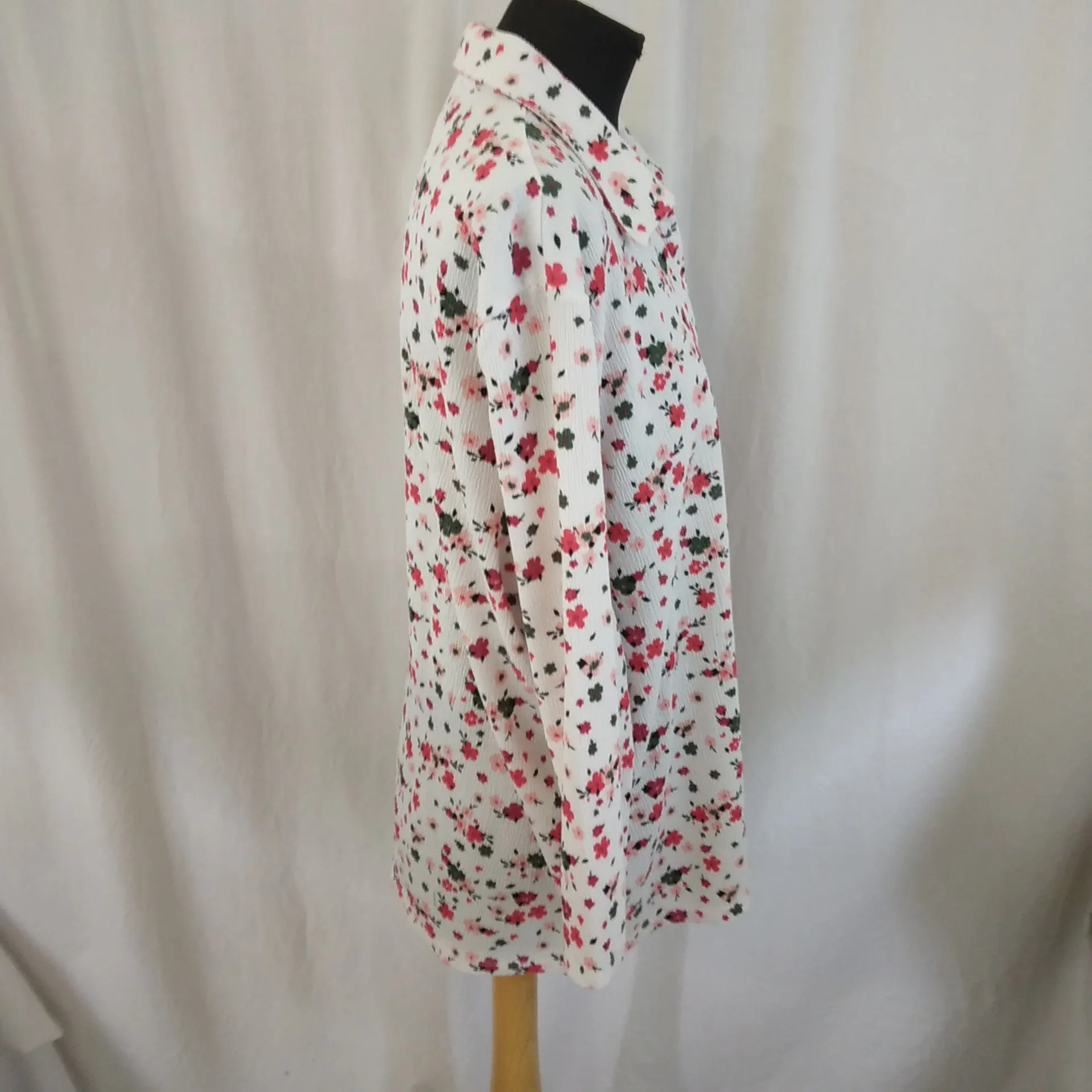 T-Shirt à fleurs Armand Thiery